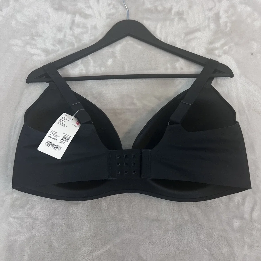 Uniqlo Wireless Bra 3D Hold Black 38/40 DDD G Black Full Coverage Minimalist NWT